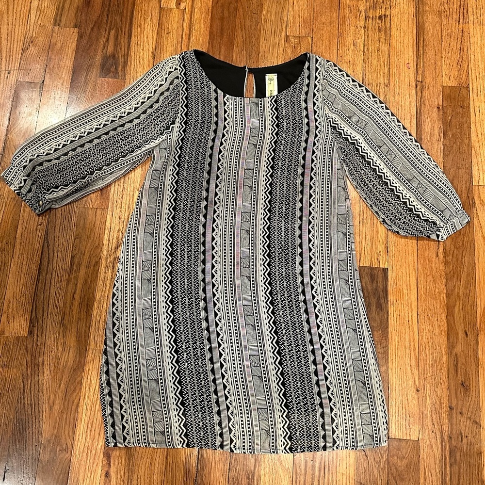 Black & White Shift Dress - Size Small